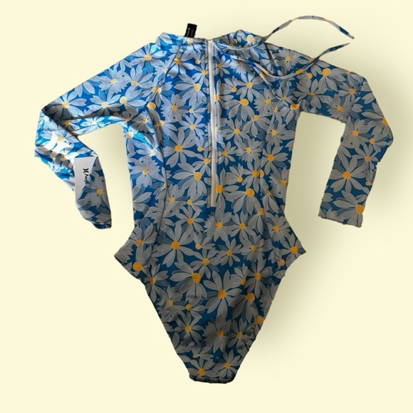 NWT Hurley one piece long sleeve swimsuit - Picture 3 of 5